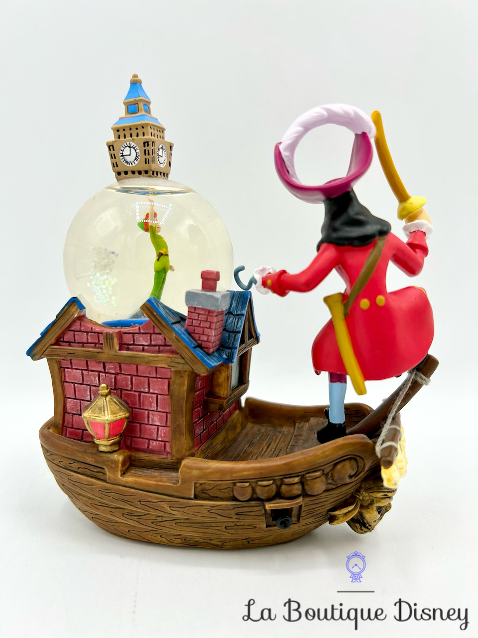 boule-a-neige-bateau-capitaine-crochet-peter-pan-disneyland-paris-snowglobe-disney-5