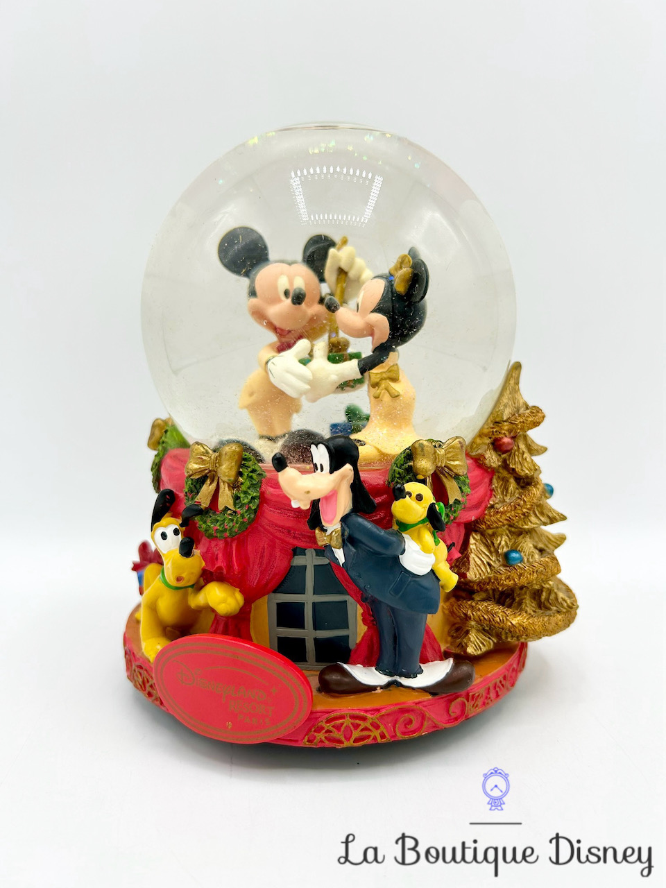Boule à neige musicale Mickey et ses amis Noël Disneyland Paris snow globe Disney
