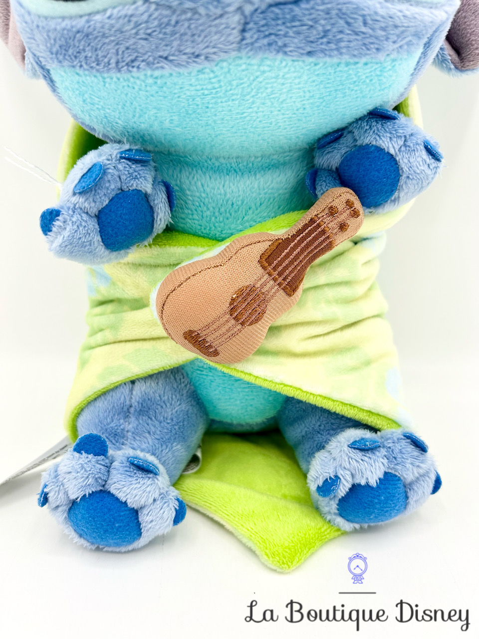 peluche-stitch-disney-babies-disneyland-couverture-couffin-bébé-3