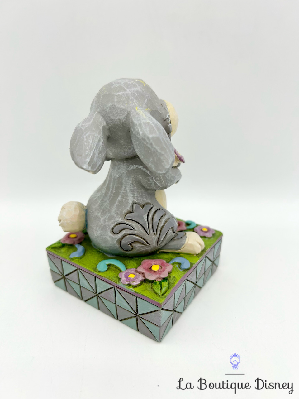 figurine-jim-shore-panpan-spring-has-sprung-disney-traditions-showcase-collection-enesco-bambi-lapin-gris-4