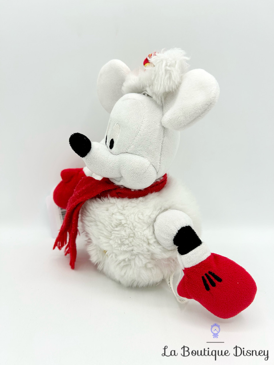peluche-mickey-mouse-bonhomme-de-neige-disneyland-disney-noel-hiver-blanc-boule-2