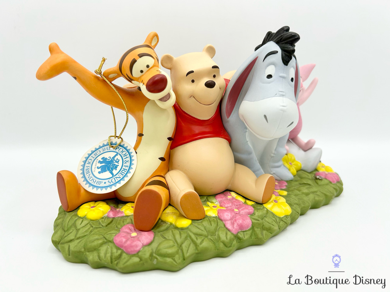 figurine-eneso-10-years-of-friendship-pooh-friends-disney-limited-edition-winnie-ourson-3