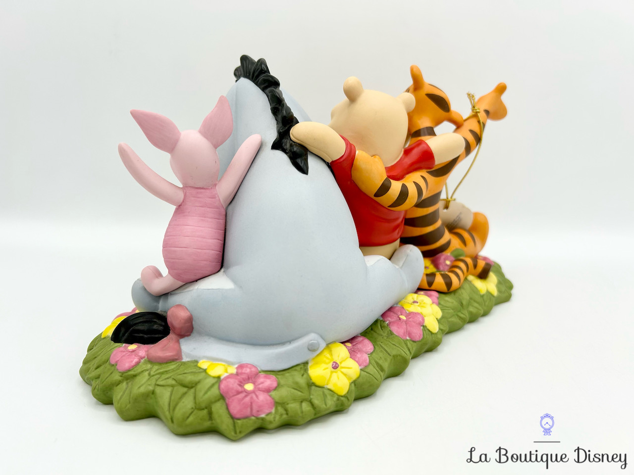 figurine-eneso-10-years-of-friendship-pooh-friends-disney-limited-edition-winnie-ourson-5
