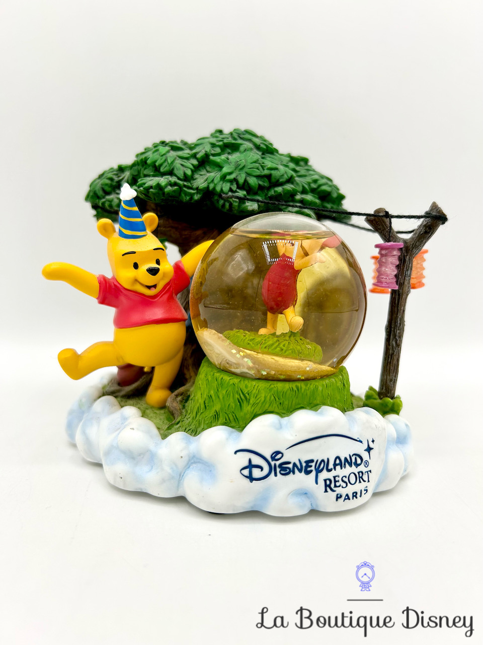 Boule à neige Winnie l\'ourson Porcinet Anniversaire Disneyland Snow globe Disney fête arbre