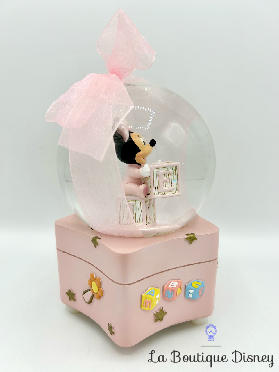 boule-a-neige-minnie-mouse-bébé-cubes-disneyland-paris-snow-globe-disney-étoile-rose-rock-a-bye-baby-4
