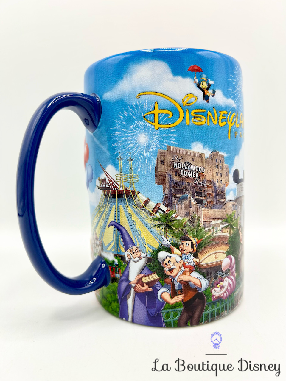 tasse-chateau-disneyland-paris-mug-disney-personnages-attraction-1