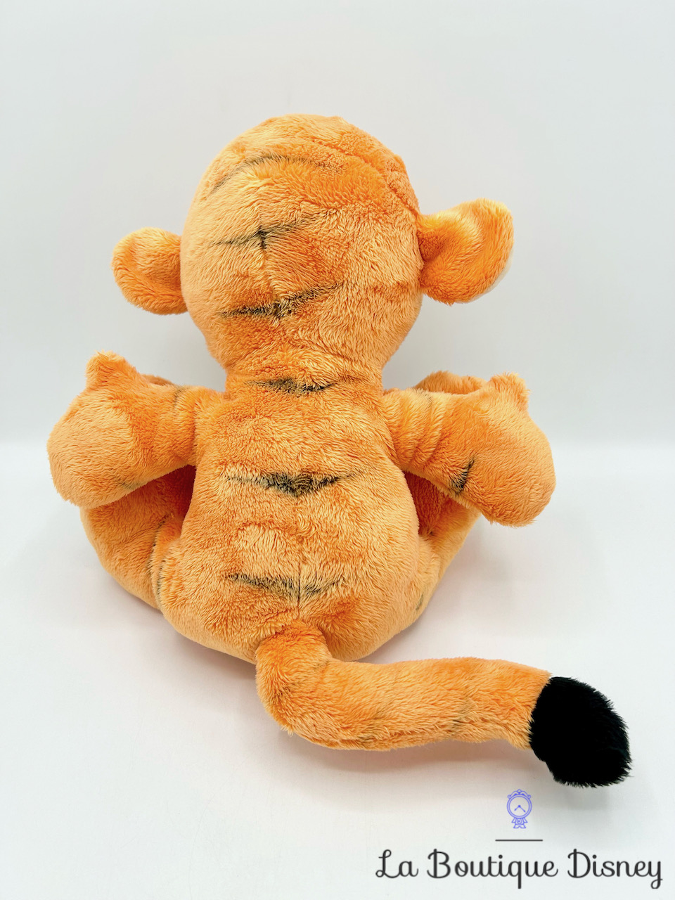 peluche-tigrou-big-feet-disney-parks-disneyland-winnie-ourson-gros-pieds-5