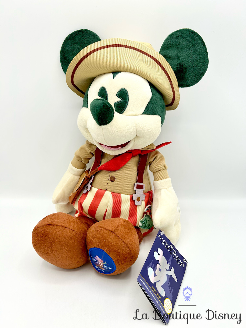 Peluche Mickey Mouse The Main Attraction 11 sur 12 Jungle Cruise Disney Store 2022 Édition limitée 44 cm