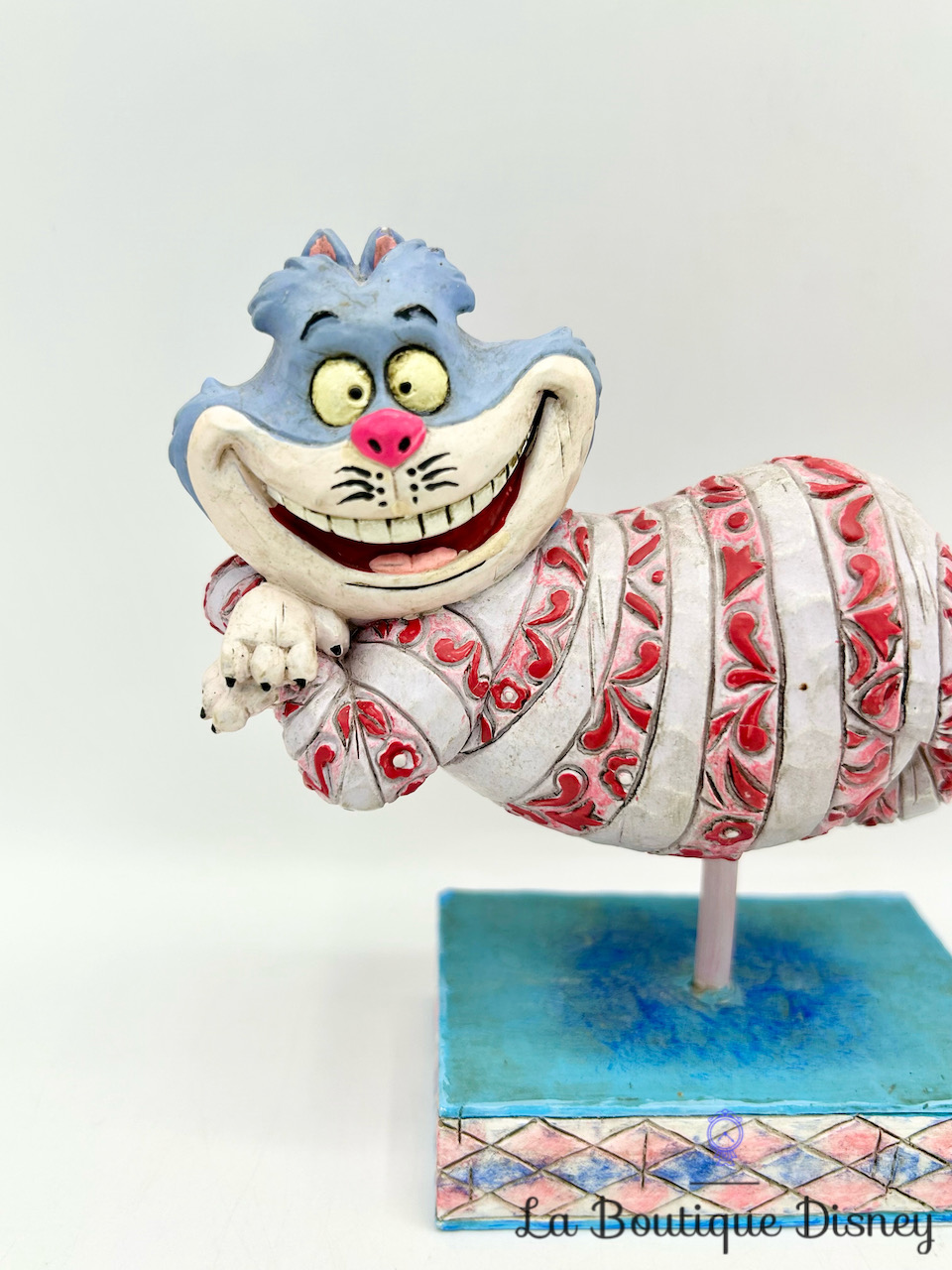 figurine-jim-shore-grinning-cheshire-alice-in-wonderland-disney-traditions-showcase-collection-enesco-4007211-alice-au-pays-des-merveilles-chat-cheshire-4