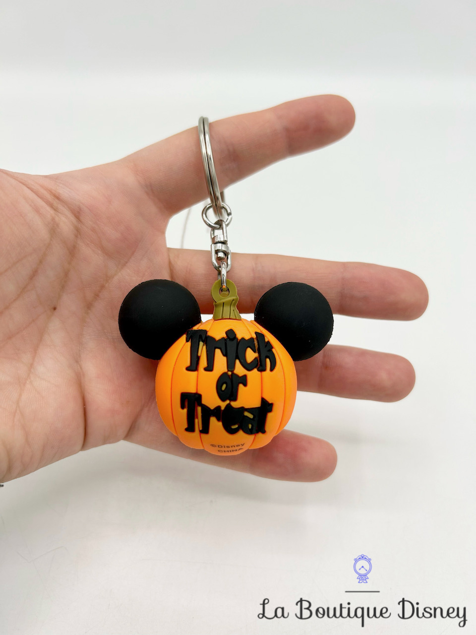 porte-clés-mickey-mouse-citrouille-trick-or-treat-disneyland-disney-halloween-0