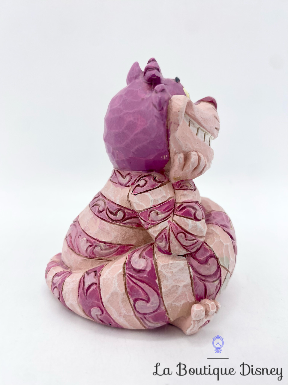figurine-jim-shore-cheshire-cat-alice-au-pays-des-merveilles-disney-traditions-showcase-collection-enesco-4056745-5