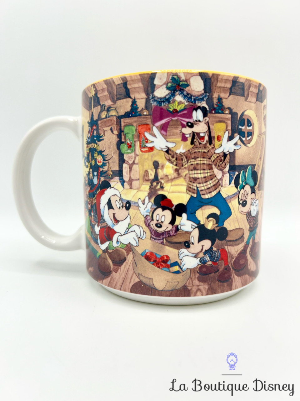 Tasse scène Mickey et ses amis Noël Disneyland Paris mug Disney Japon cadeaux cheminée