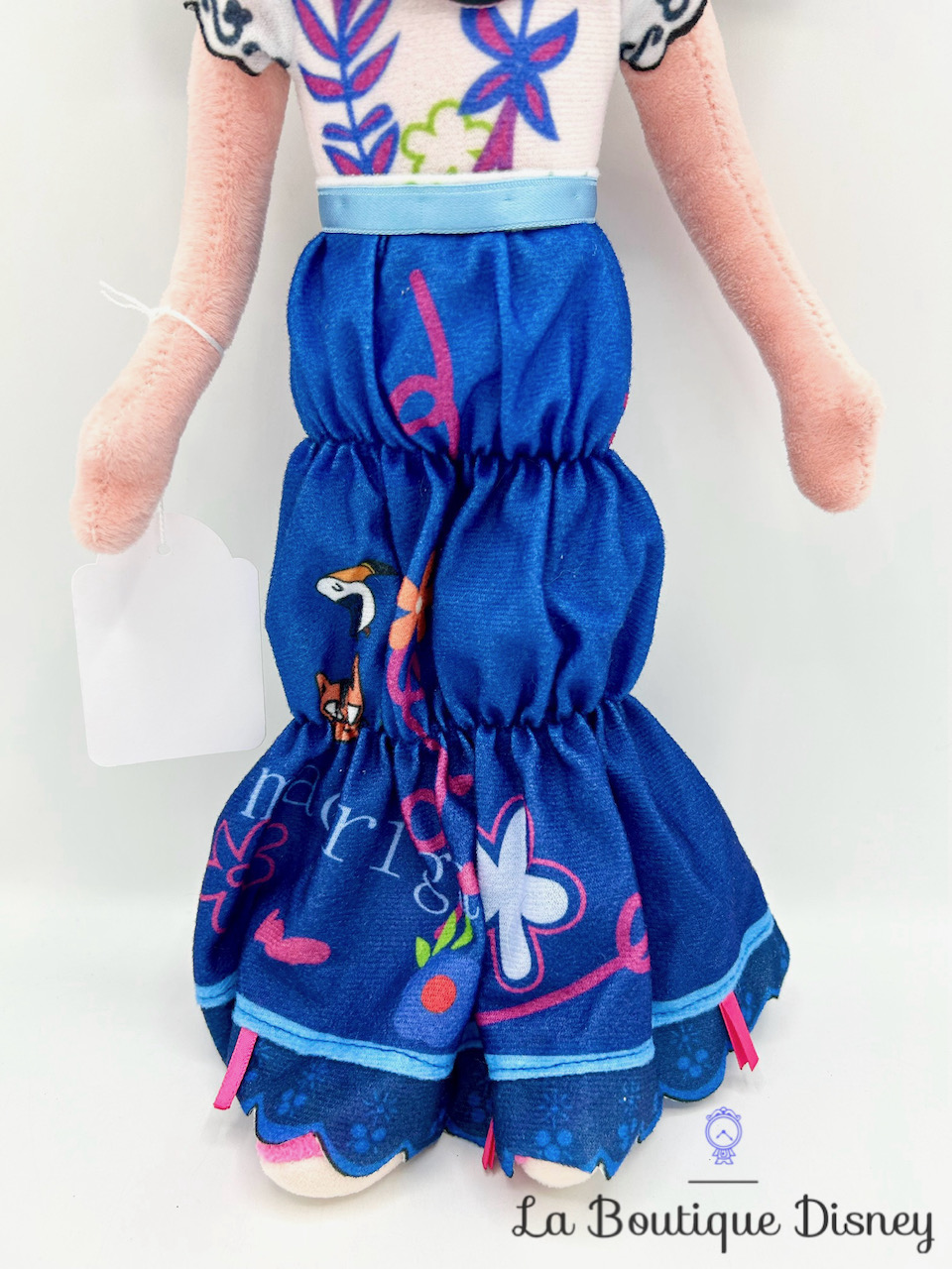 poupée-chiffon-mirabel-madrigal-disney-peluche-encanto-0