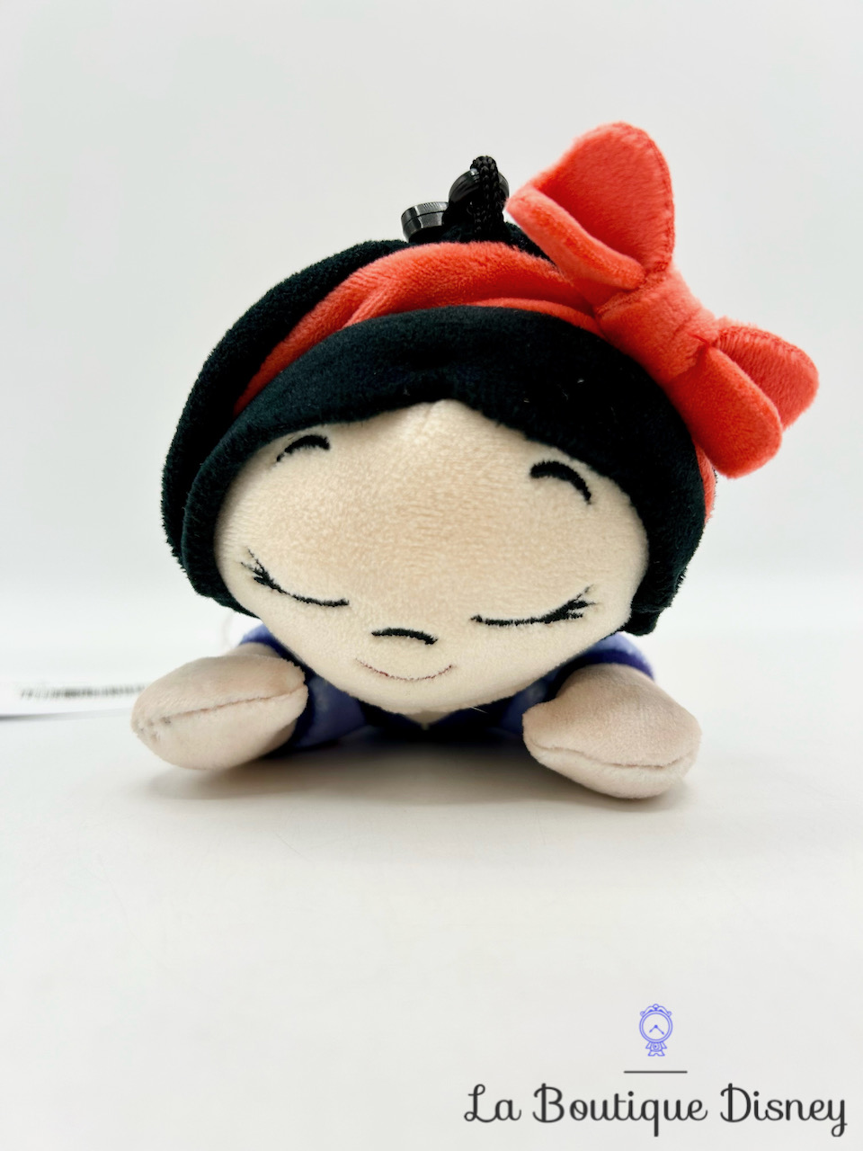 porte-clés-blanche-neige-snuglets-disney-peluche-princesse-dort-4