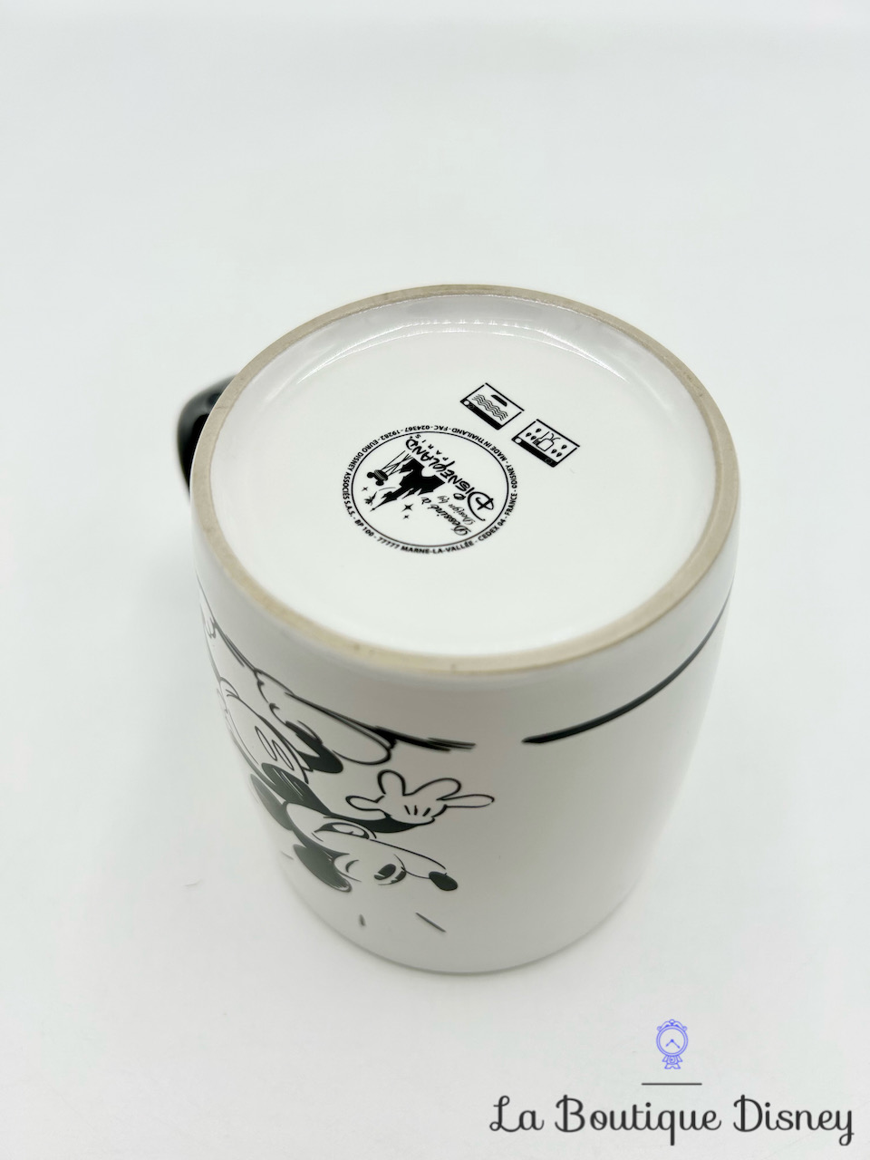 tasse-mickey-mouse-bd-disneyland-paris-mug-disney-collection-noir-blanc-bande-dessinnée-3
