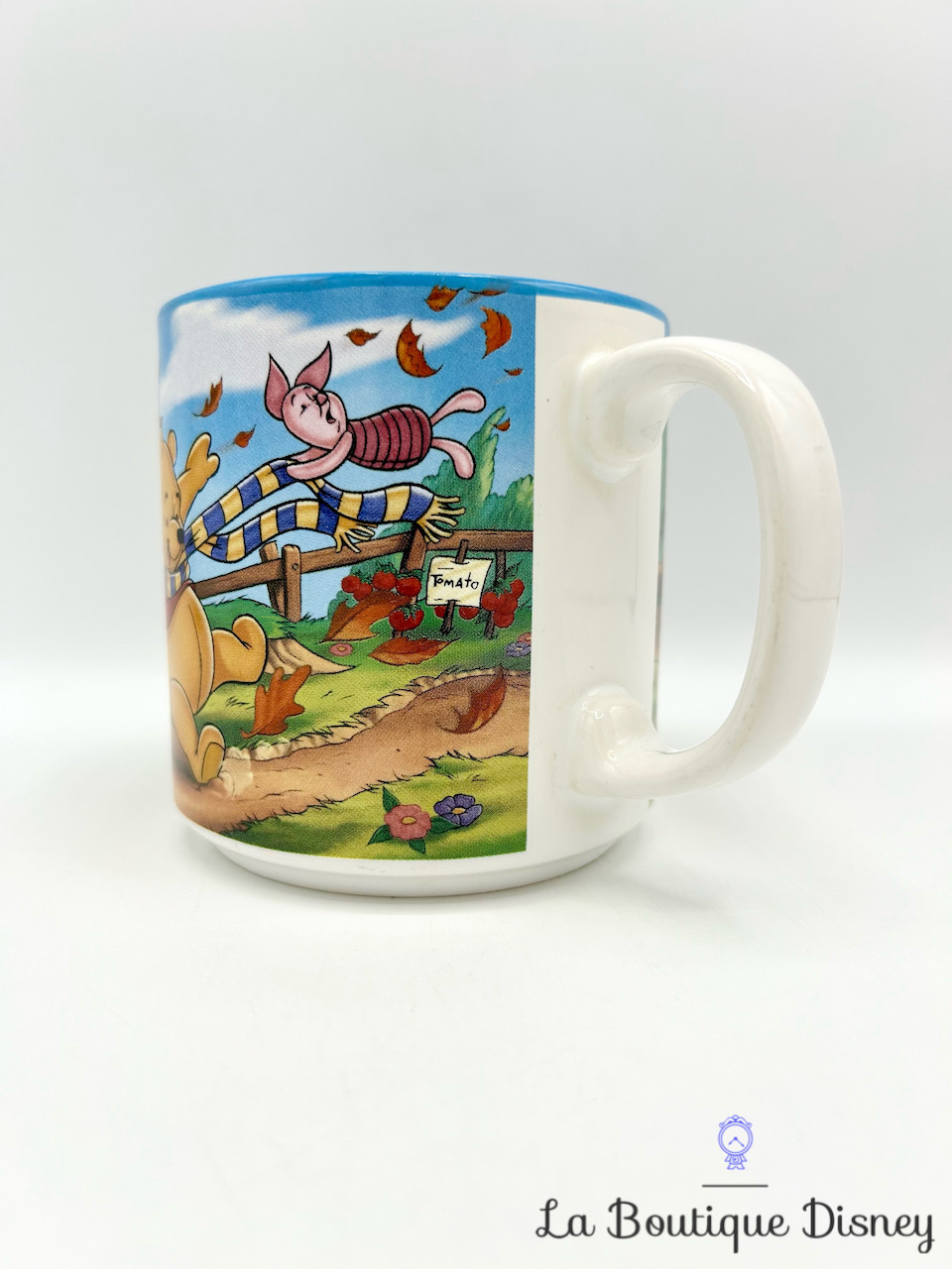 tasse-scène-winnie-ourson-vent-automne-disney-company-mug-england-1