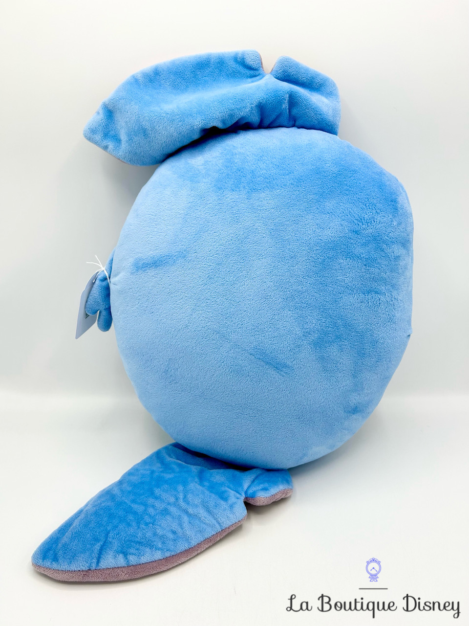 coussin-stitch-visage-disney-monstre-bleu-4