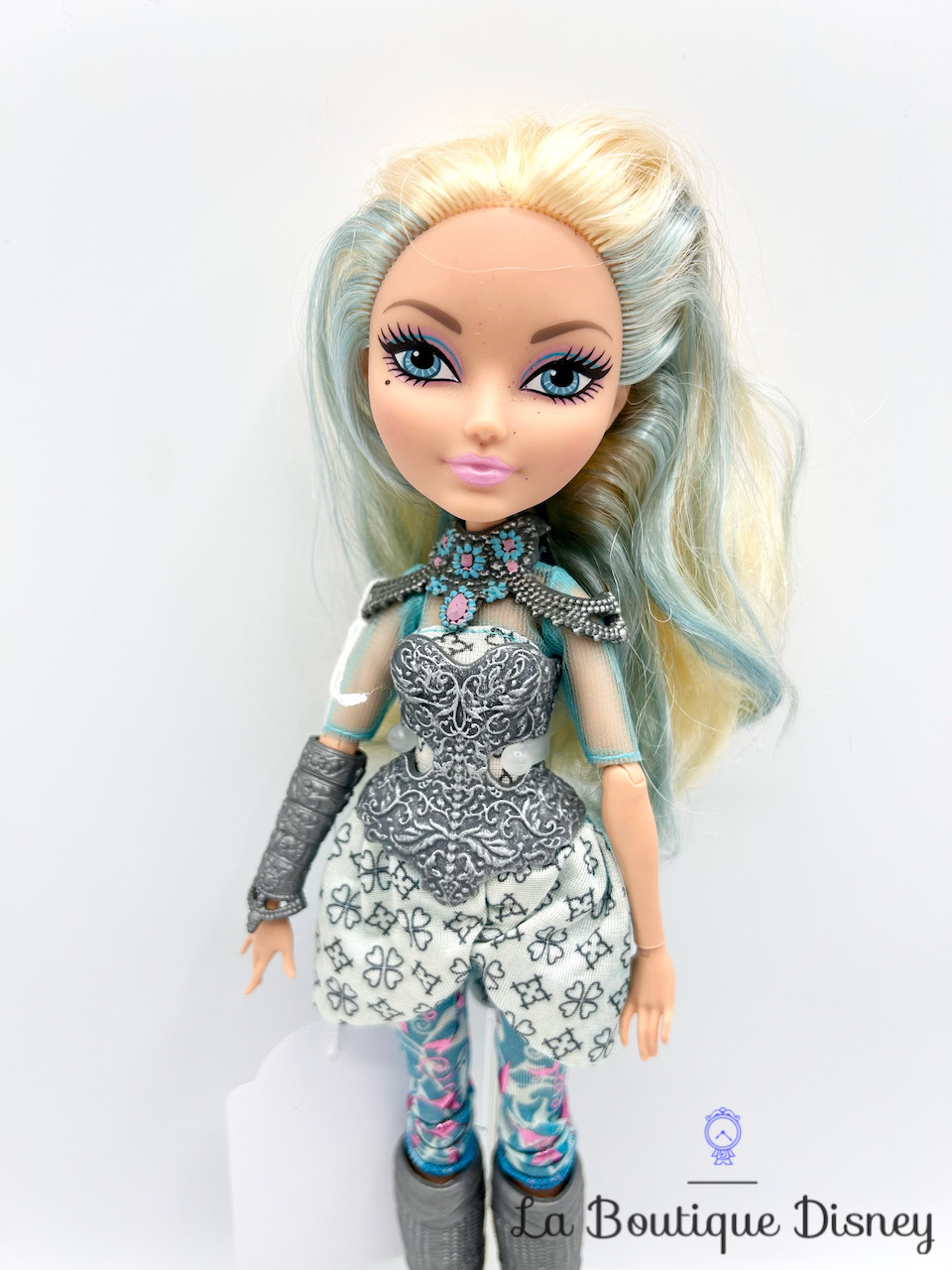 Poupée Ever After High Darling Charming Dragon Games bleu argent 28 cm