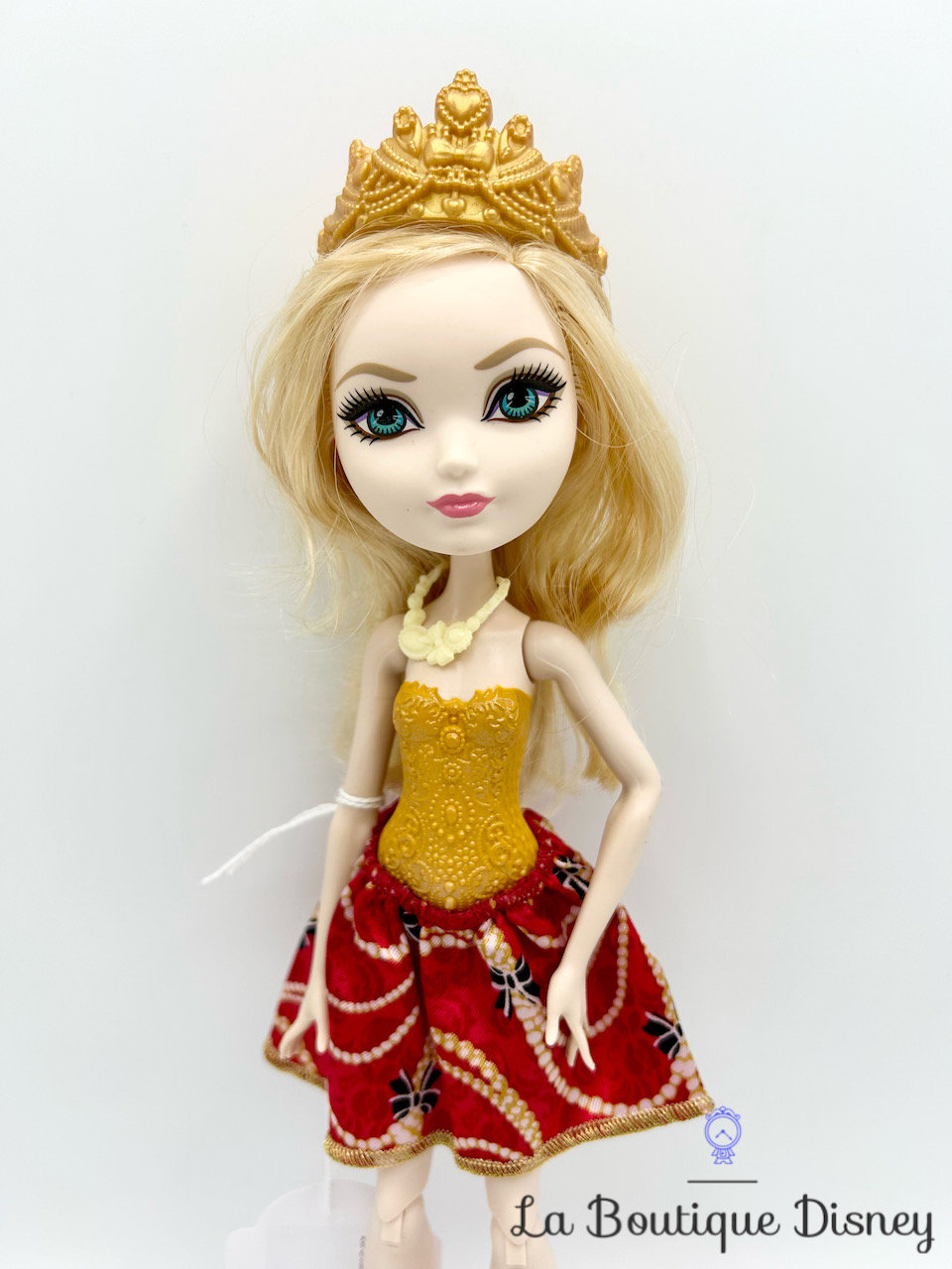 Poupée Ever After High Apple White Classique