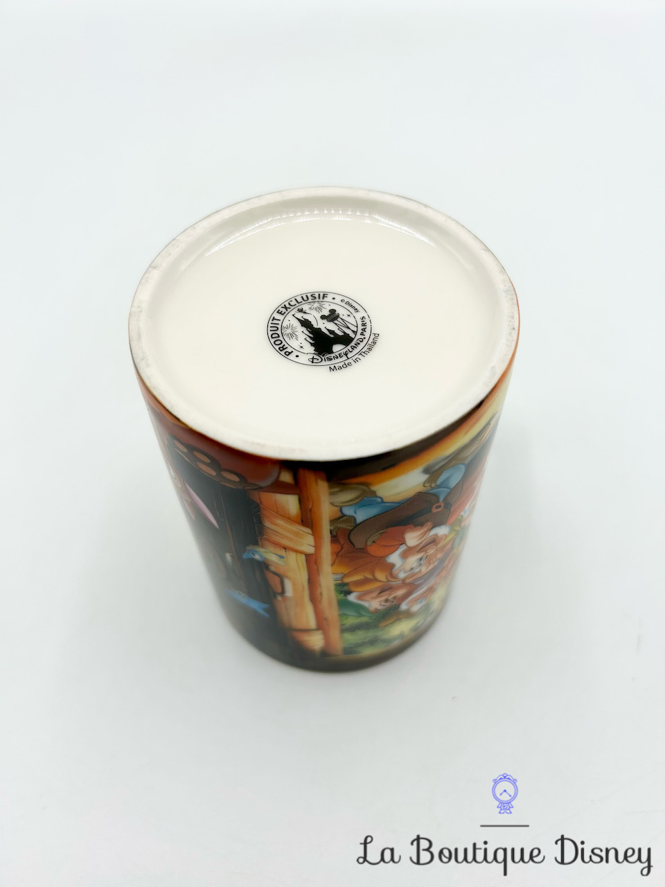 tasse-scène-blanche-neige-et-les-sept-nains-disneyland-mug-disney-5