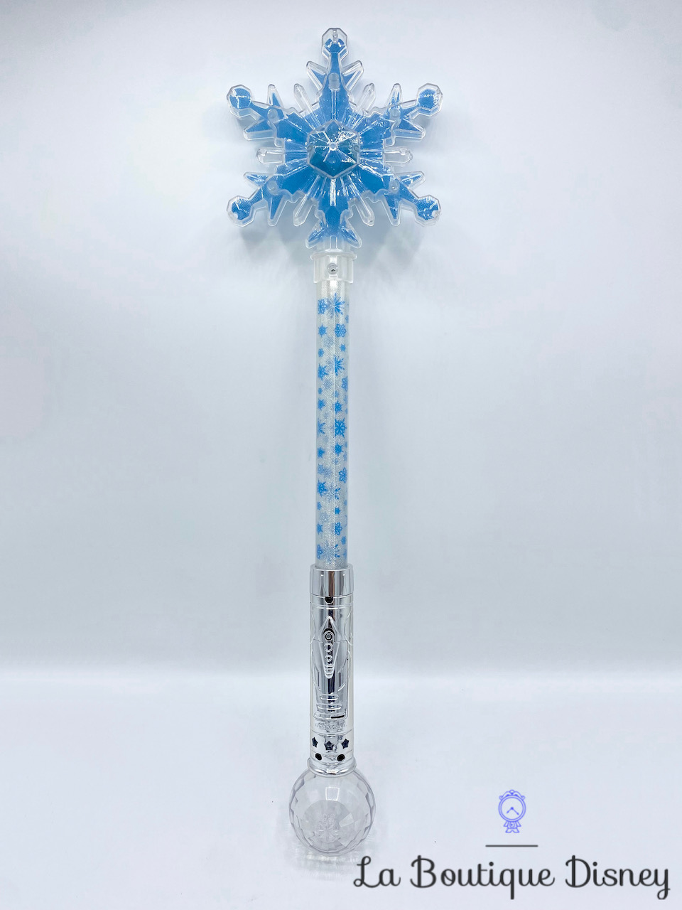 baguette-lumineuse-elsa-la-reine-des-neiges-disney-on-ice-5