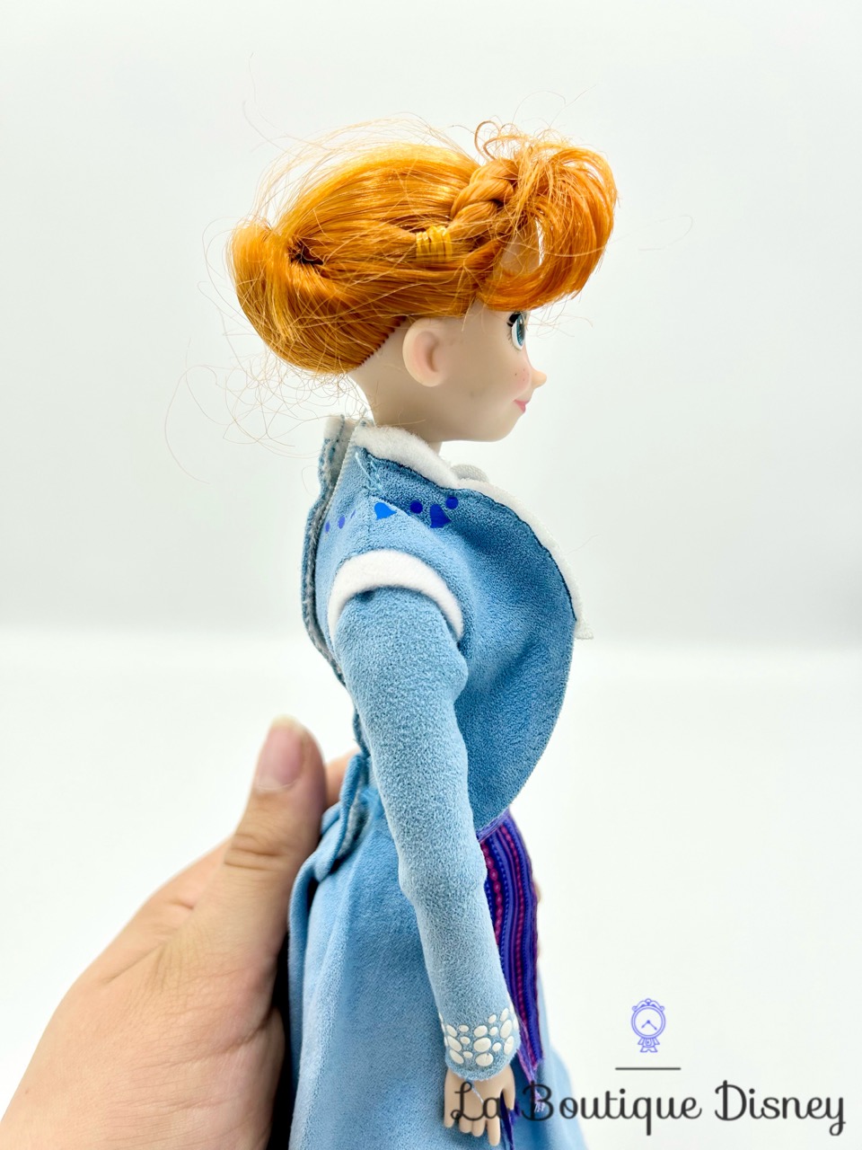 Poupée Anna Olafs Frozen Adventure Disney Store 2018 tenue bleue 30 cm