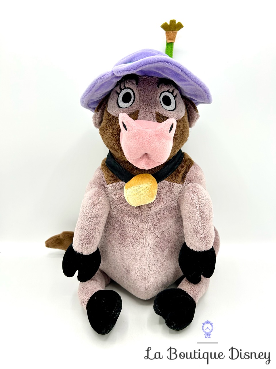 peluche-miss-caloway-vache-la-ferme-se-rebelle-disneyland-paris-disney-chapeau-violet-1