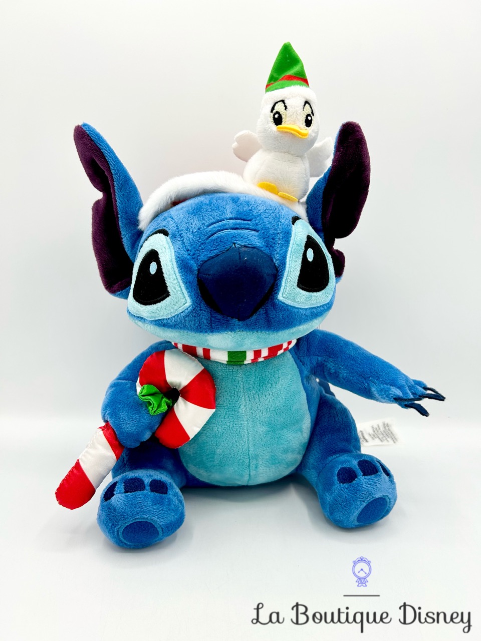 peluche-stitch-noel-canard-disney-store-2023-sucre-orge-0