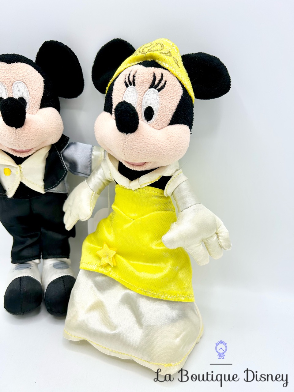 peluches-couple-mickey-minnie-soirée-jaune-disneyland-paris-disney-vintage-costume-smoking-robe-jaune-belle-1