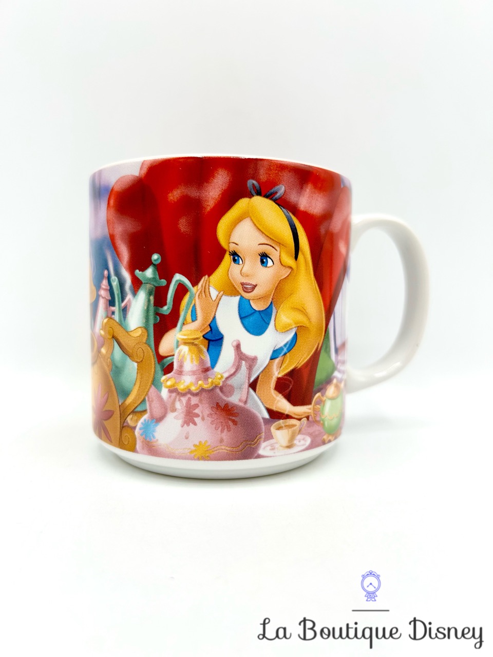 tasse-scène-alice-au-pays-des-merveilles-walt-disney-classics-2010-disney-store-exclusive-mug-scène-film-1