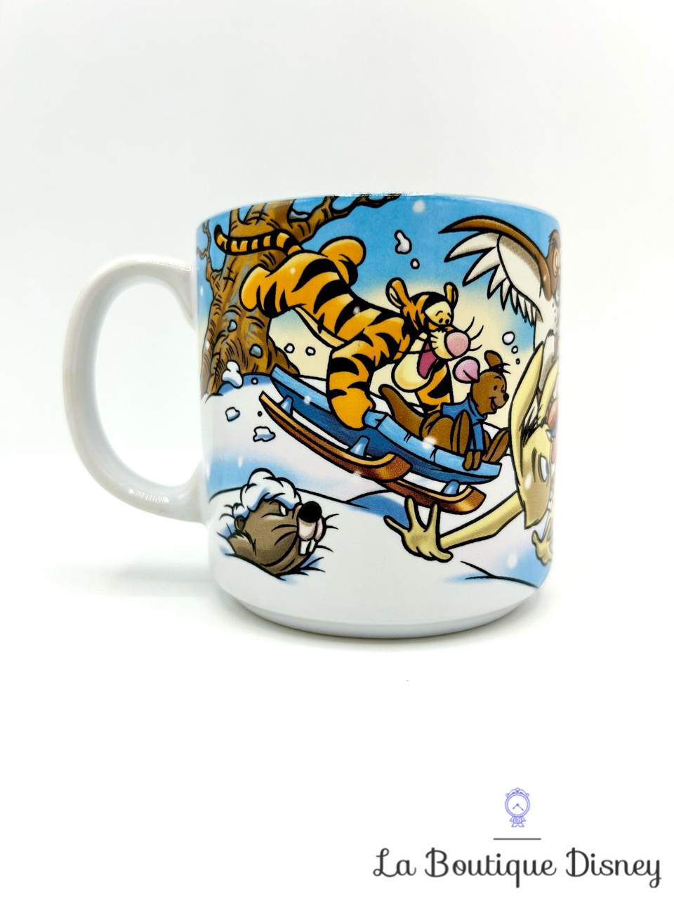 tasse-scène-winnie-ourson-luge-neige-hiver-walt-disney-classics-2001-mug-scene-film-0