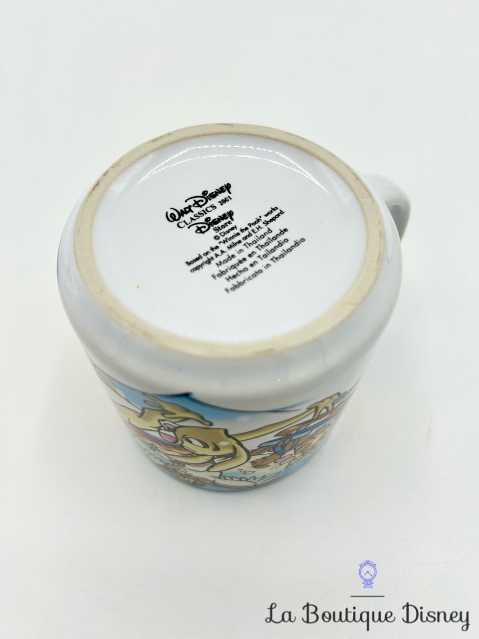 tasse-scène-winnie-ourson-luge-neige-hiver-walt-disney-classics-2001-mug-scene-film-3