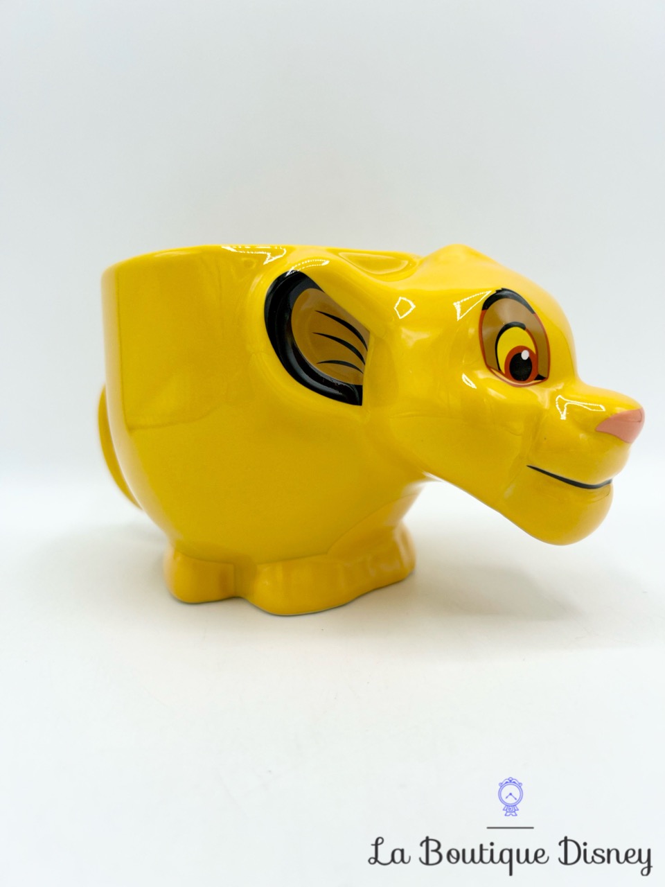tasse-simba-le-roi-lion-disneyland-paris-mug-disney-jaune-relief-3D-0