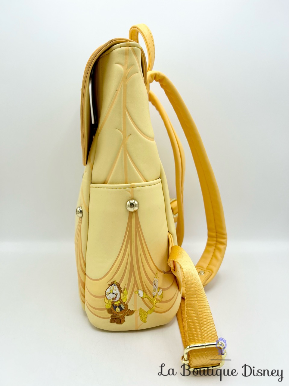 sac-a-dos-loungefly-belle-robe-jaune-la-belle-et-la-bete-disney-2