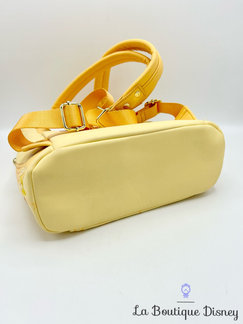 sac-a-dos-loungefly-belle-robe-jaune-la-belle-et-la-bete-disney-5