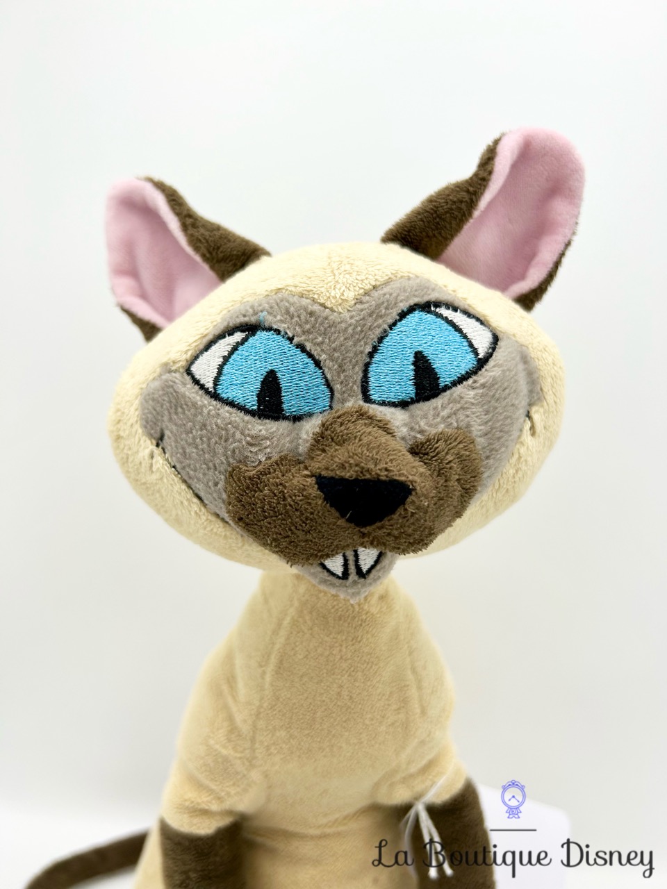 peluche-si-am-chat-siamois-la-belle-et-le-clochard-disney-store-écusson-4