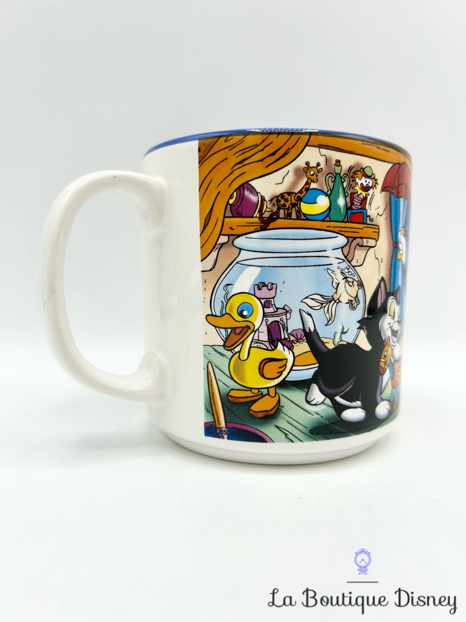 tasse-scène-pinocchio-walt-disney-company-mug-scène-film-atelier-gepetto-4