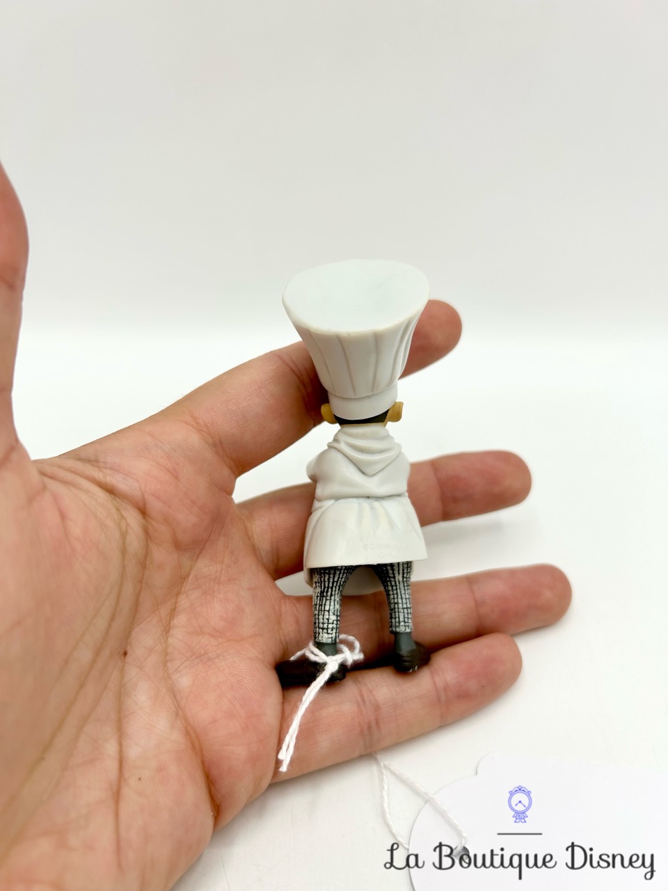 figurine-skinner-1