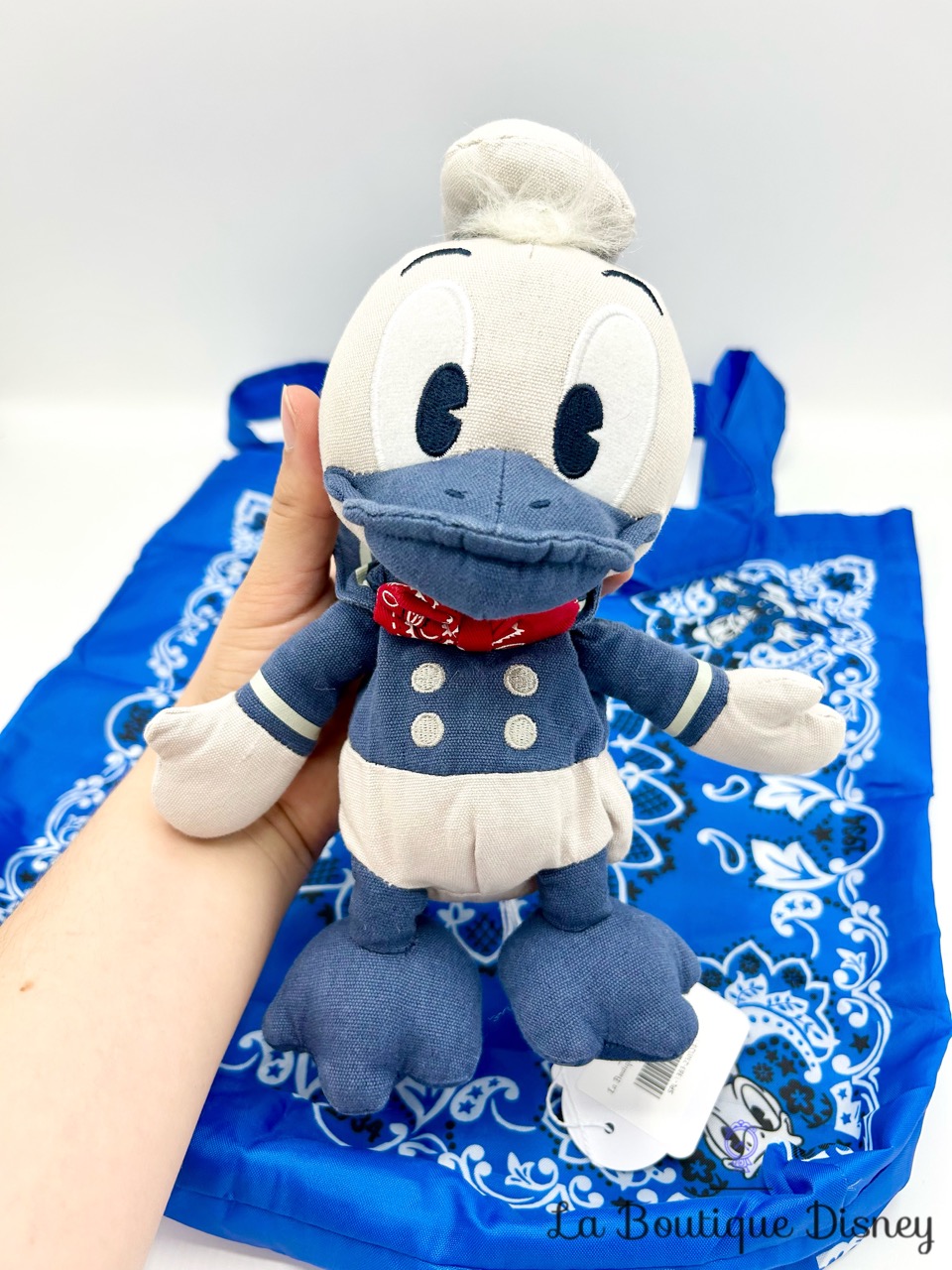 peluche-pochette-sac-donald-disney-bleu-porte-clés-1