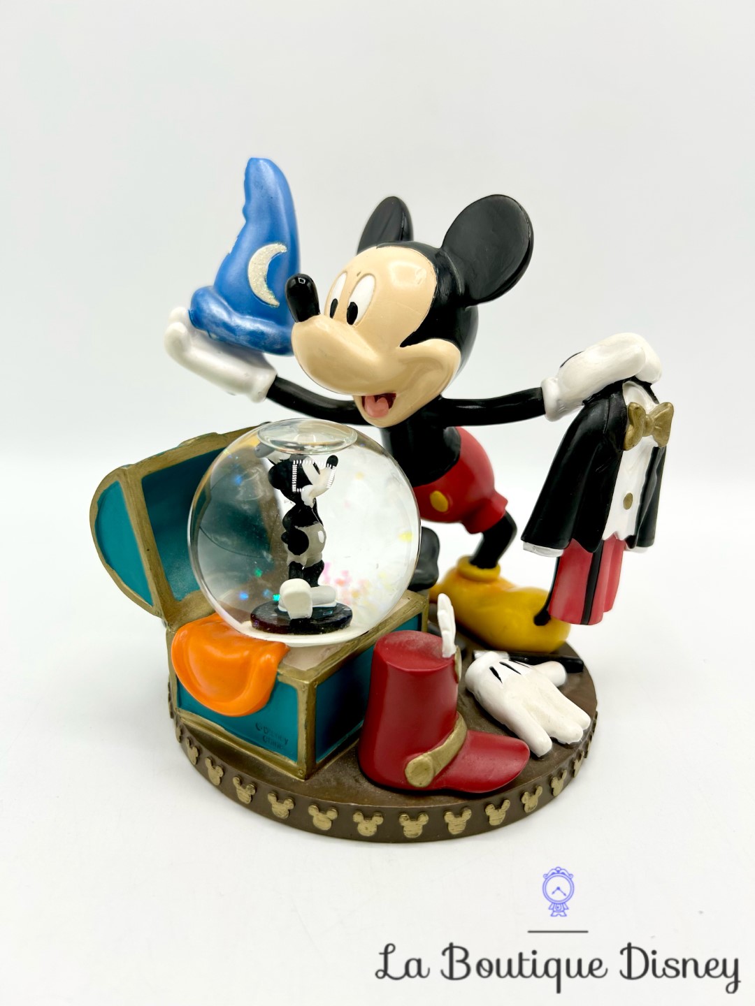 boule-a-neige-mickey-dressing-fantasia-disneyland-snow-globe-disney (1)