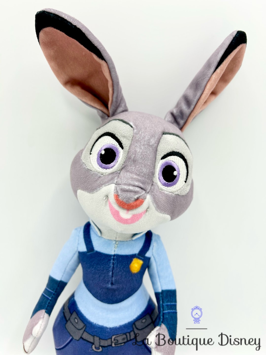 peluche-judy-hopps-lapin-policier-zootopie-disney (1)