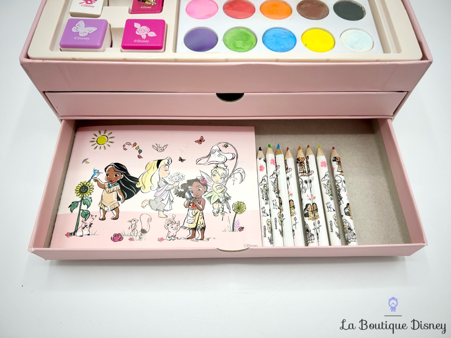 coffret-peinture-malette-luxe-animators-disney-store-crayon-papeterie (1)
