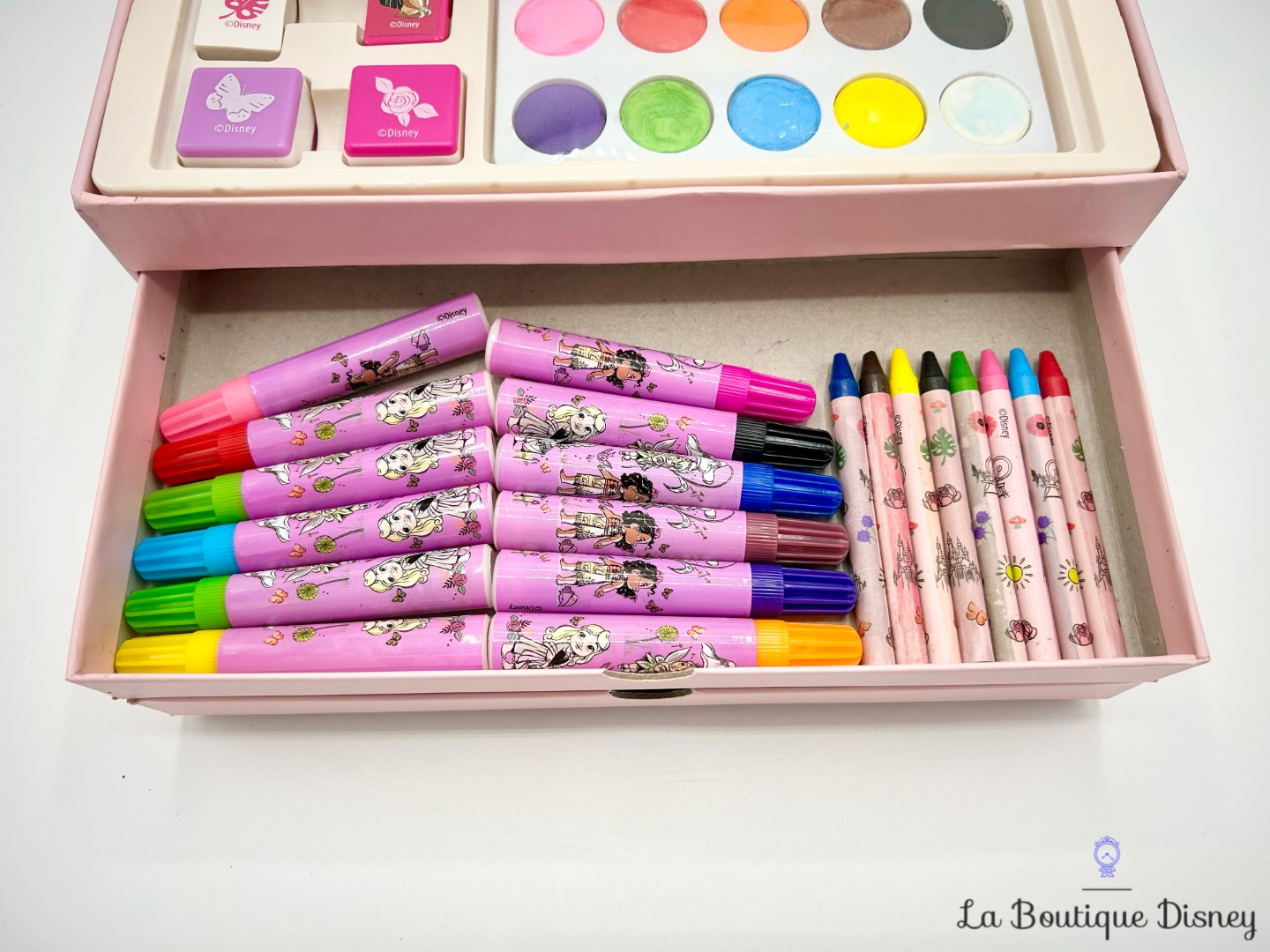 coffret-peinture-malette-luxe-animators-disney-store-crayon-papeterie (7)