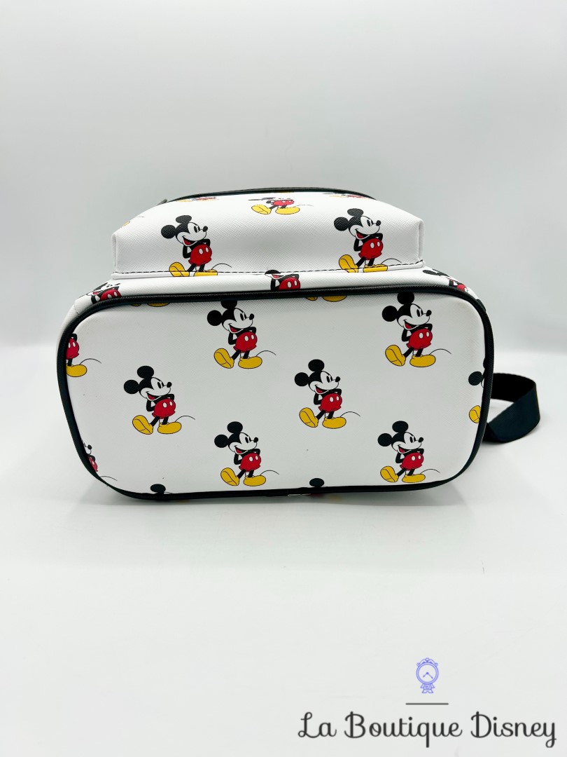sac-a-dos-mickey-mouse-classic-loungefly-disney- (4)