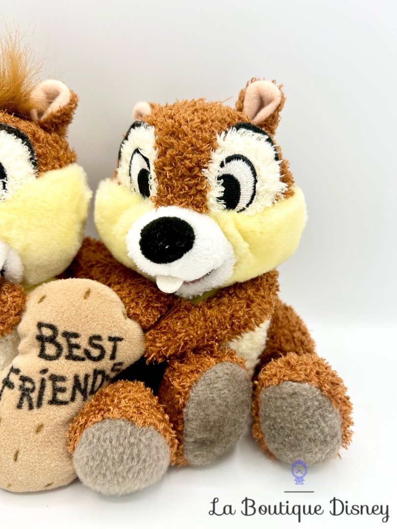peluche-tic-tac-best-friends-disneyland-disney-écureuil-marron-cacahuete (5)