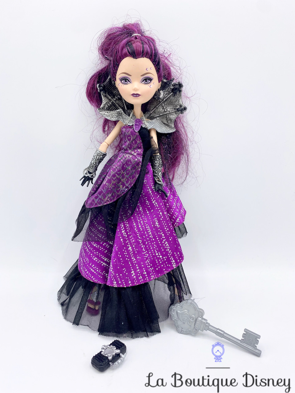poupée-ever-after-high-raven-queen-bal-de-la-destinée-violet-noir-2
