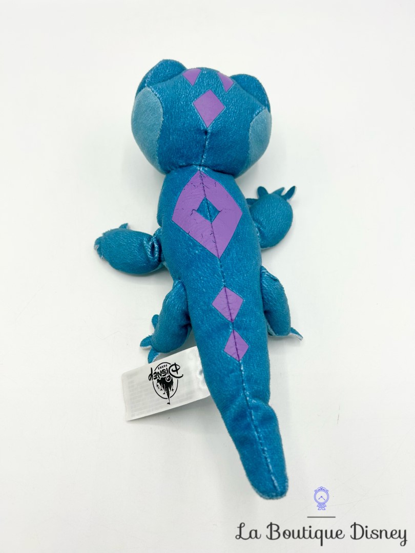 peluche-bruni-salamandre-la-reine-des-neiges-2-disney-parks-lezard-bleu (5)