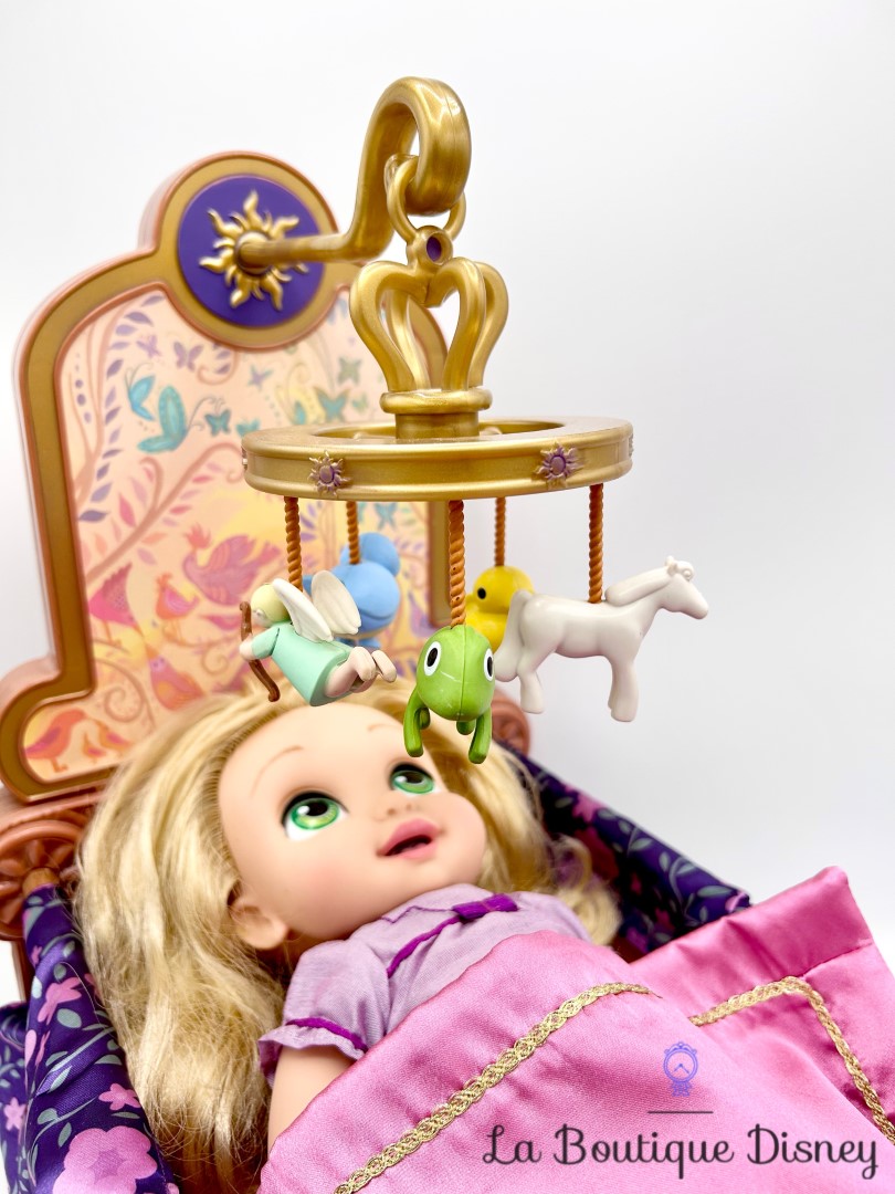 coffret-cadeau-berceau-poupée-raiponce-bébé-animators-collection-disney-store-rapunzel (13)