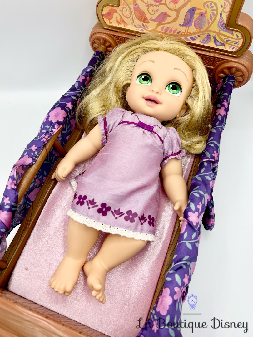 coffret-cadeau-berceau-poupée-raiponce-bébé-animators-collection-disney-store-rapunzel (17)