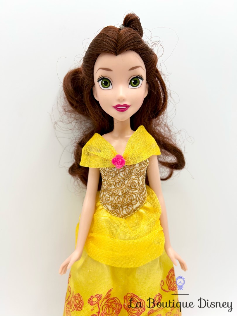 poupée-belle-la-belle-et-la-bete-poussiere-etoile-disney-hasbro-princesse-jaune (2)